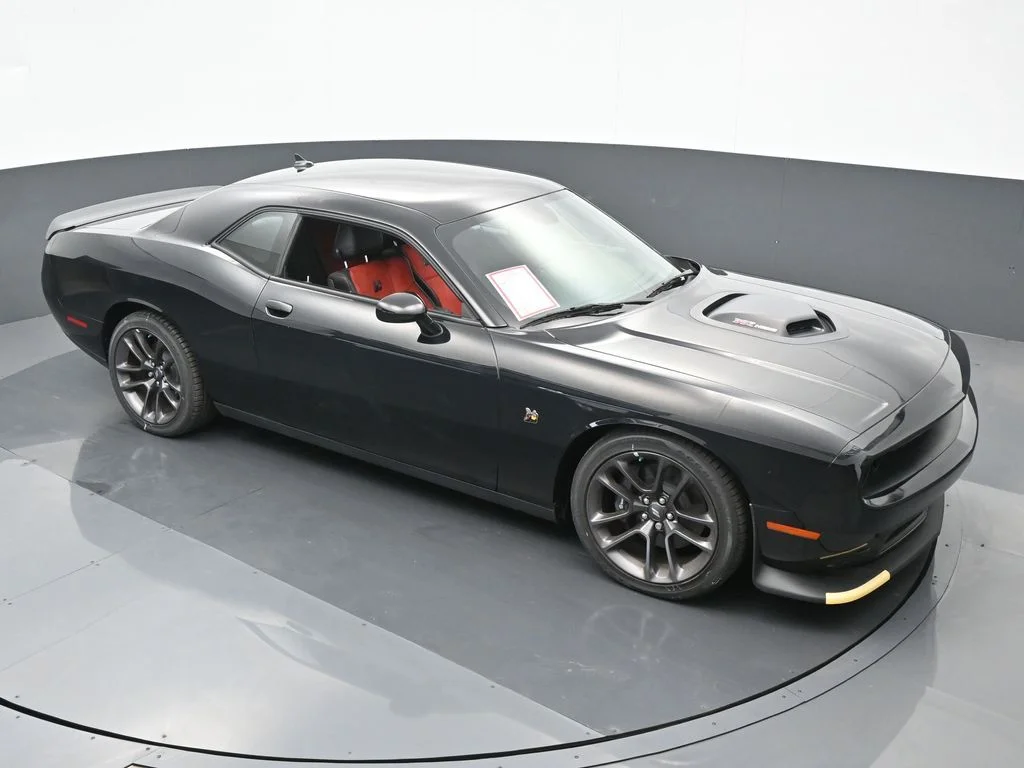 Used 2022 Pitch Black Clearcoat Dodge R/T Scat Pack image 46