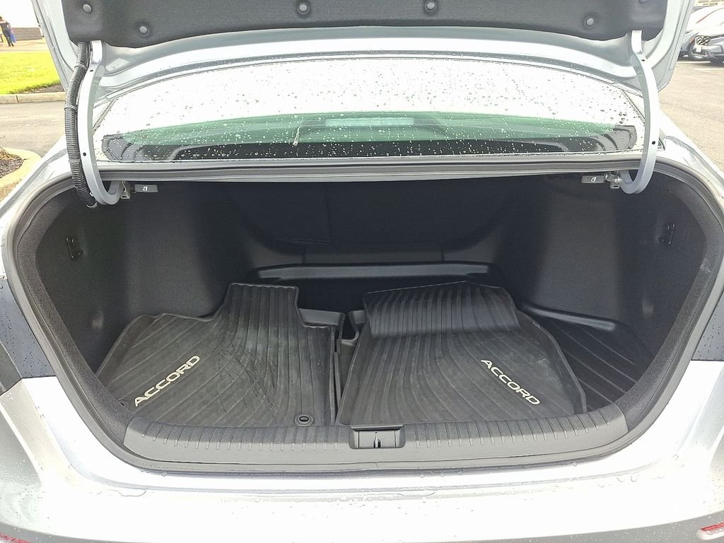 2025 Honda Accord SE - Photo 32