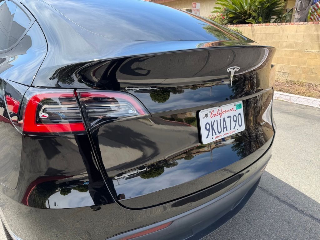 Used 2021 Black Tesla Long Range image 10