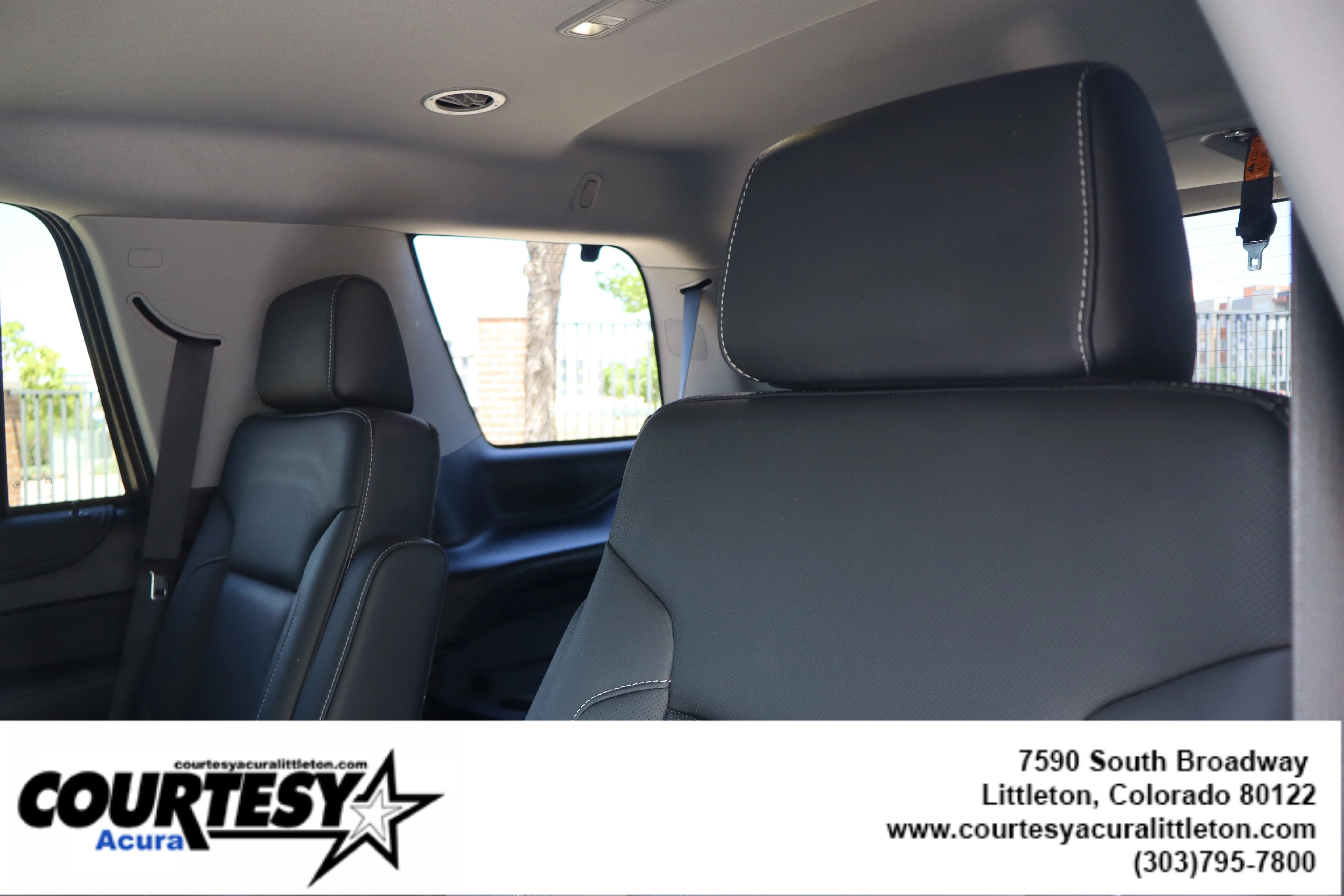 Used 2019 Silver Ice Metallic Chevrolet Premier image 25