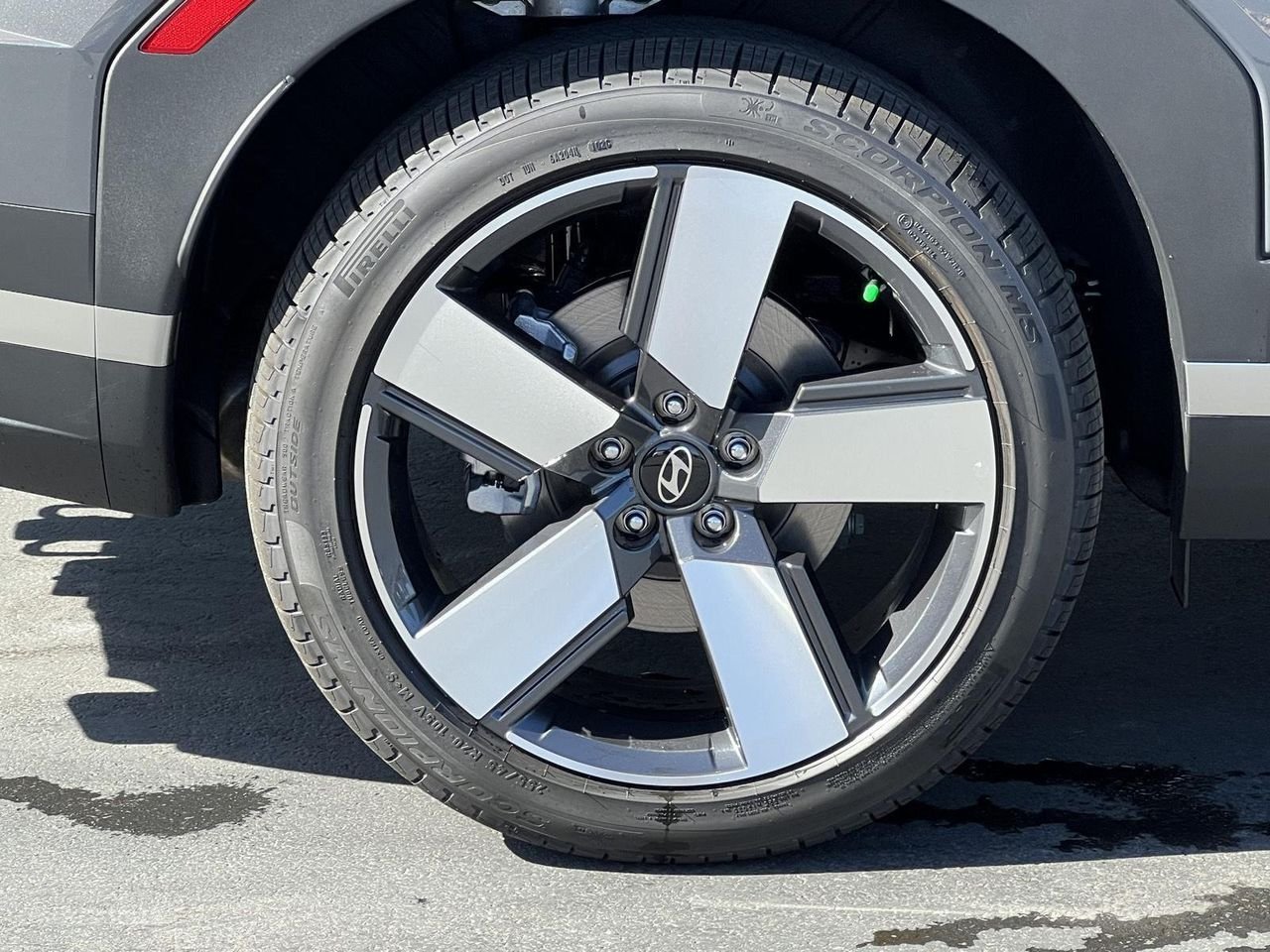 New 2026 Ecotronic Gray Hyundai Limited AWD image 15