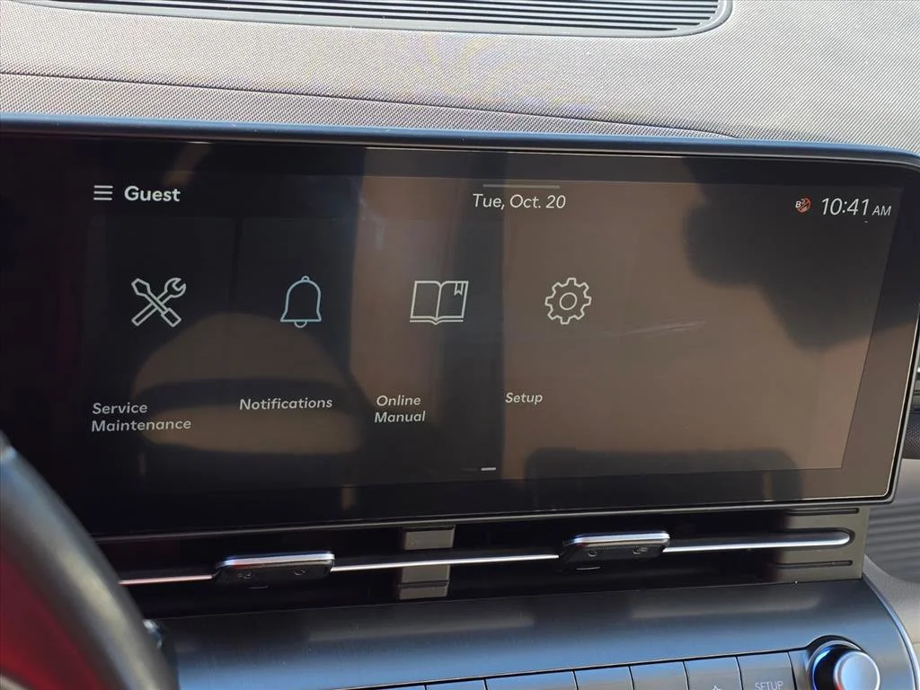 Used 2025 Gray Hyundai SEL image 21