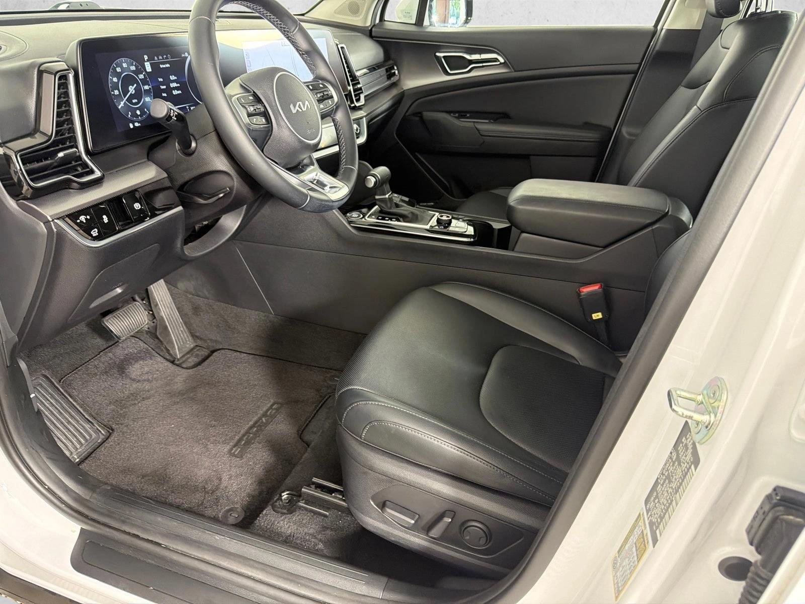 Used 2024 Glacial White Pearl Kia SX image 11