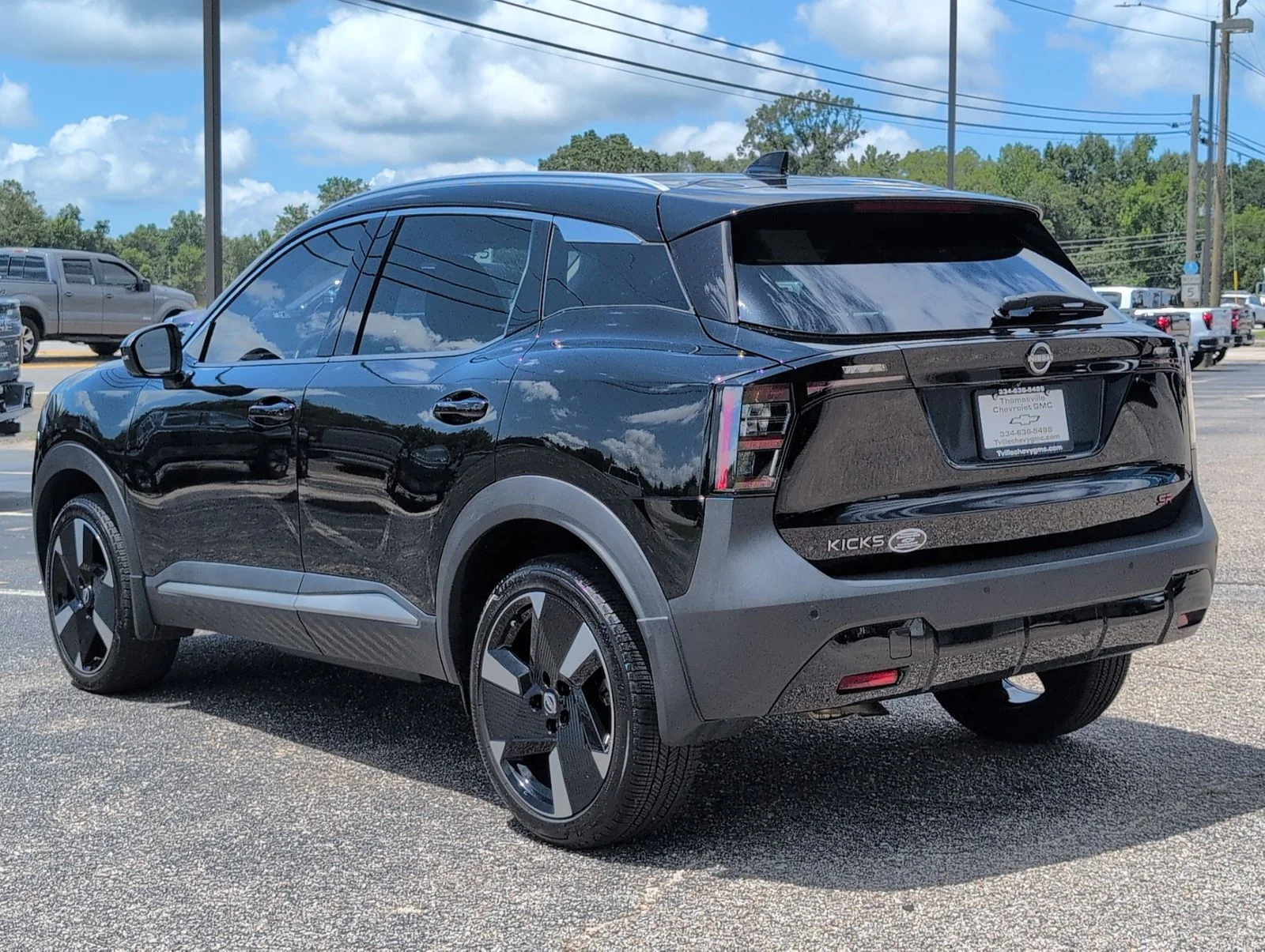 Used 2025 Black Nissan SR image 3