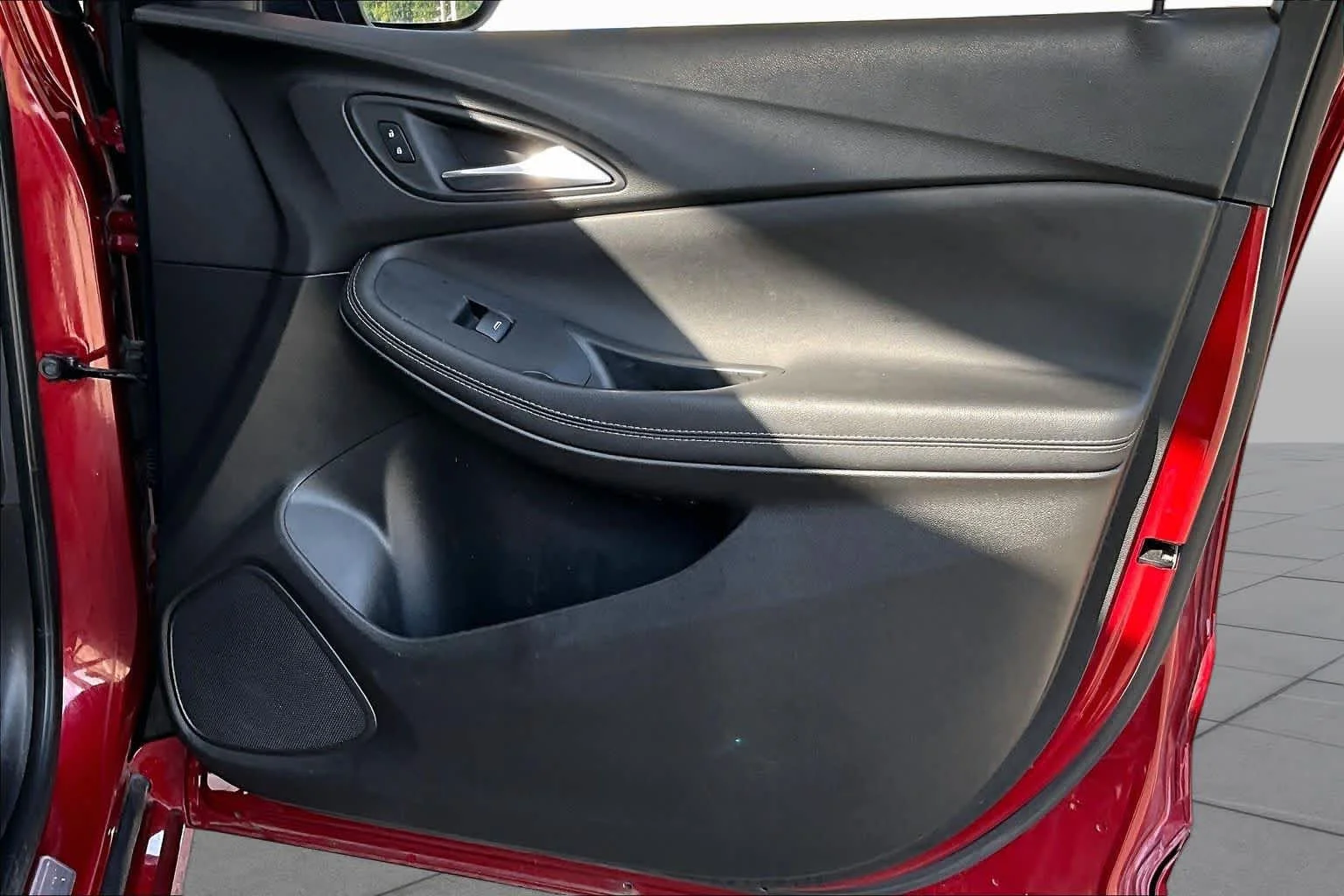 Used 2021 Chili Red Metallic Buick Select image 23
