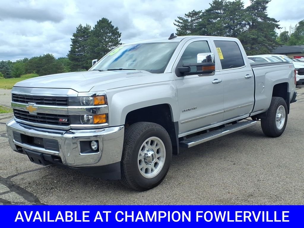 Used 2015 Silver Chevrolet LTZ image 3