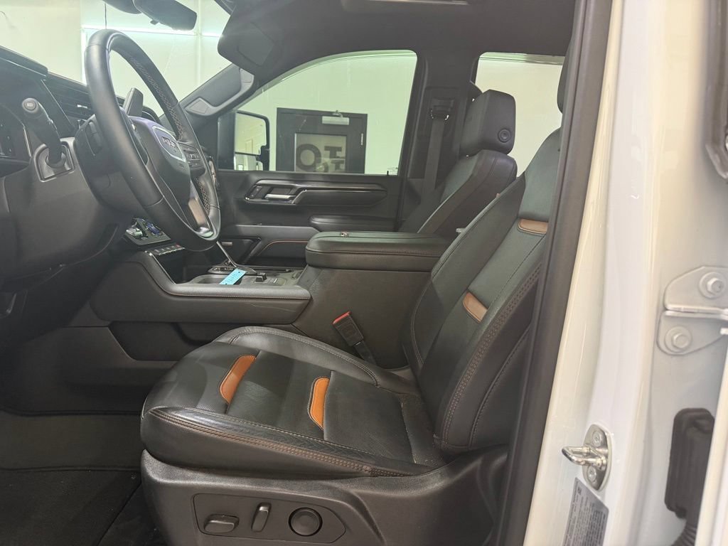 Used 2024 Summit White GMC AT4 image 16