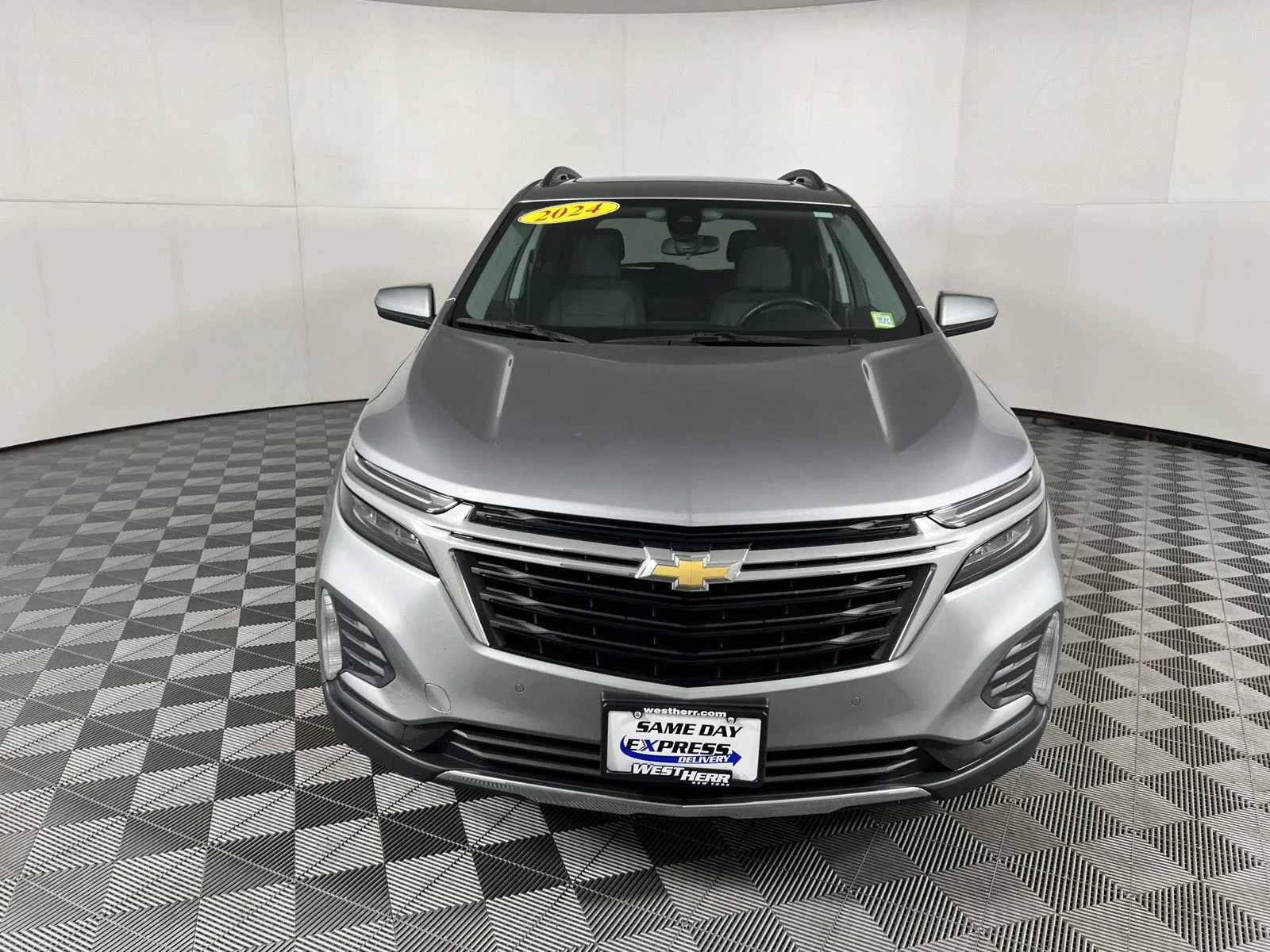 Used 2024 Sterling Gray Metallic Chevrolet LT image 27