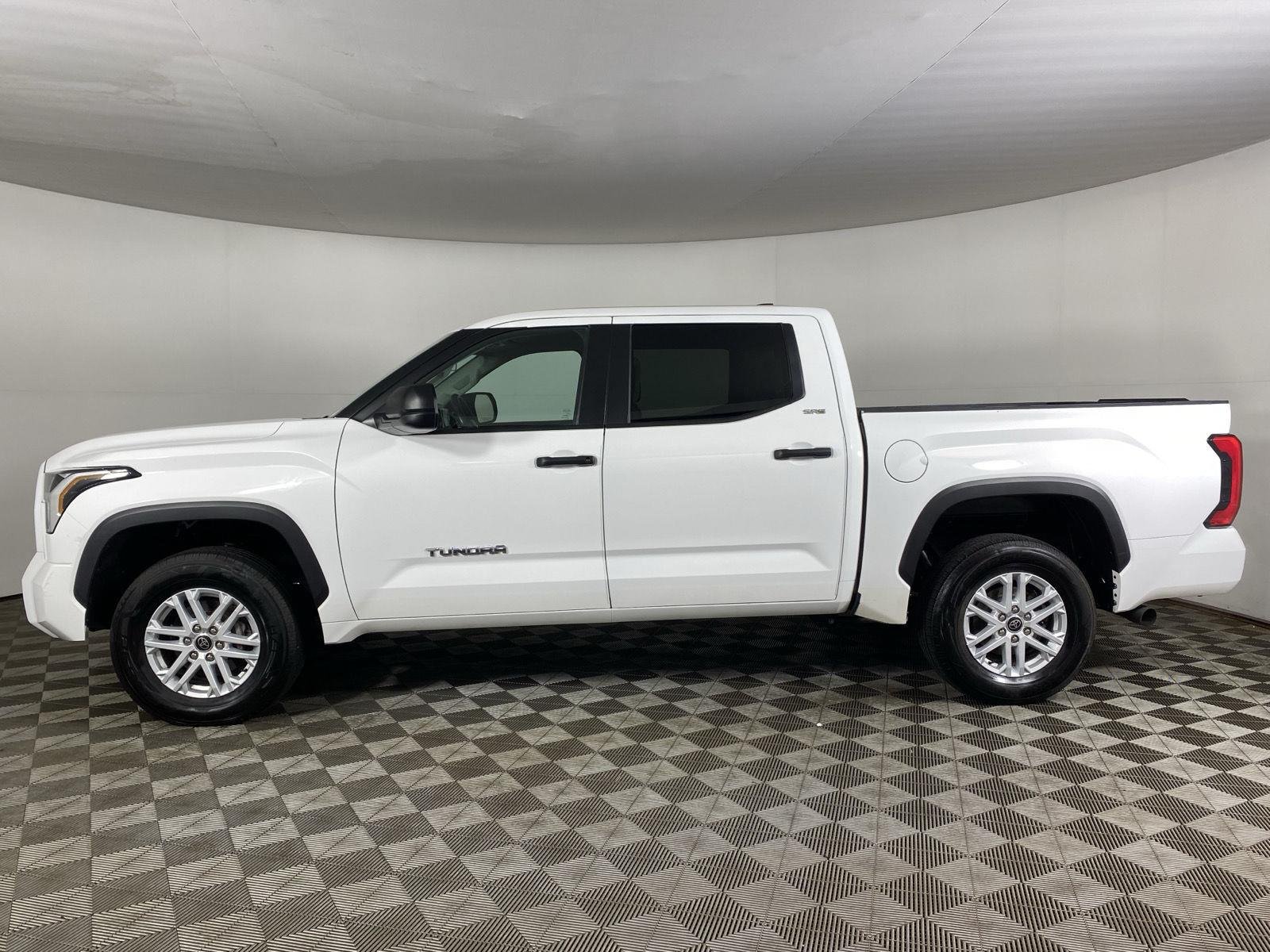 Used 2024 Ice Cap Toyota SR5 image 3