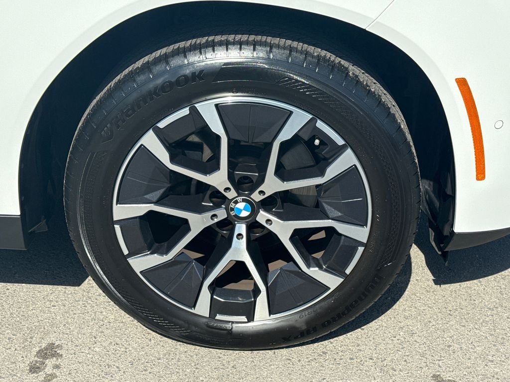 Used 2025 White BMW 30 xDrive image 7