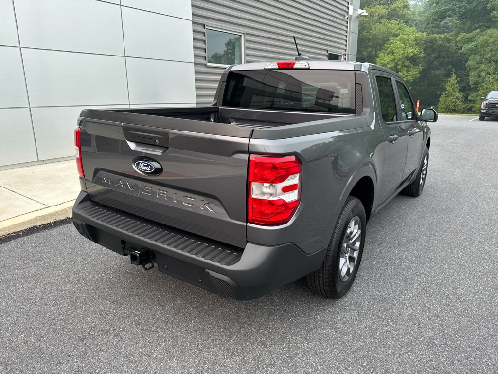 New 2026 Carbonized Gray Metallic Ford XLT image 17