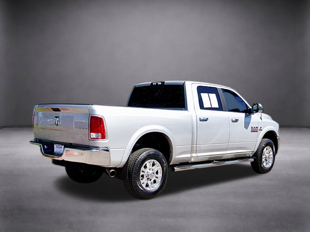 Used 2017 Silver Ram Laramie image 3