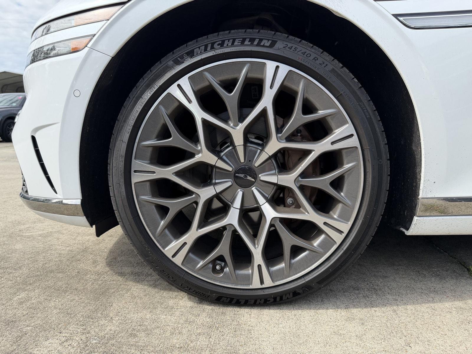 Used 2025 Uyuni White Genesis 3.5T e-SC image 4