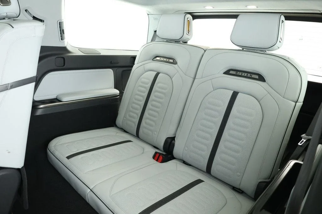 Used 2024 El Cap Granite Rivian Adventure Dual Motor Standard Pack w/ Ocean Coast Interior image 22