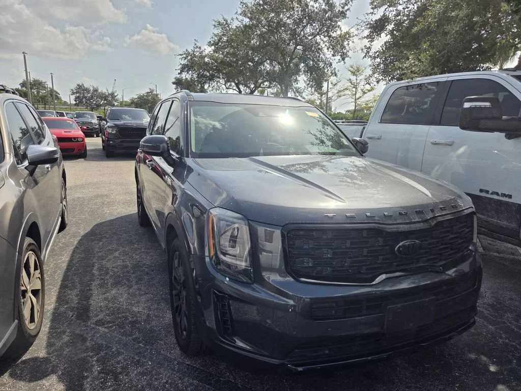Used 2021 Gravity Grey Kia EX image 2