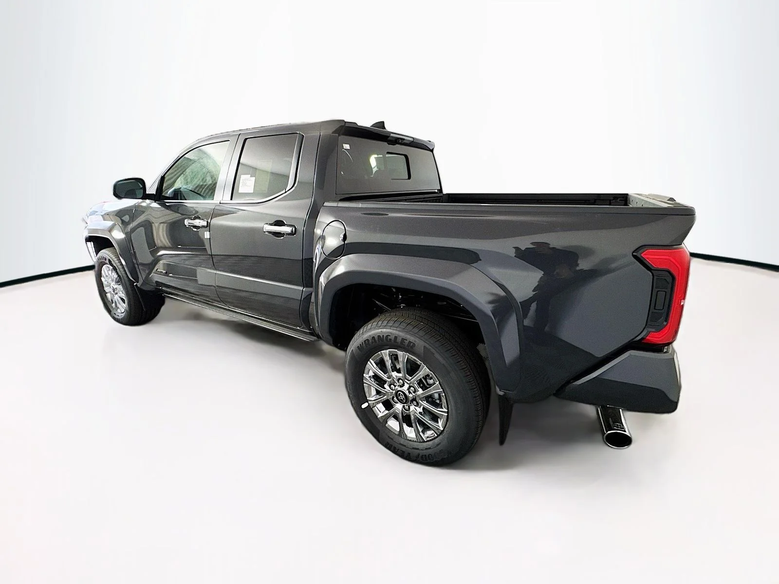 2026 Toyota Tacoma Limited - Photo 4