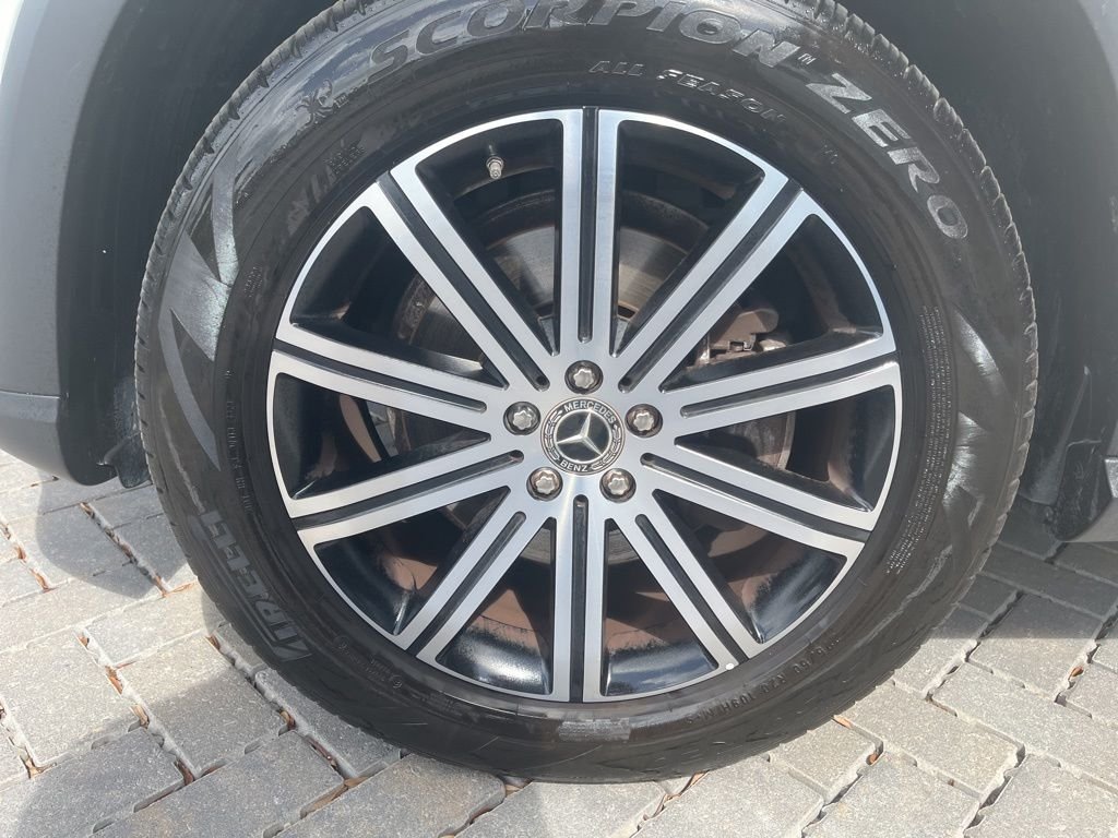 Certified Used 2024 White Mercedes-Benz GLE 350 image 10