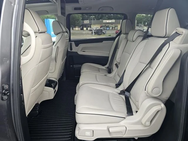 2025 Honda Odyssey Touring - Photo 15