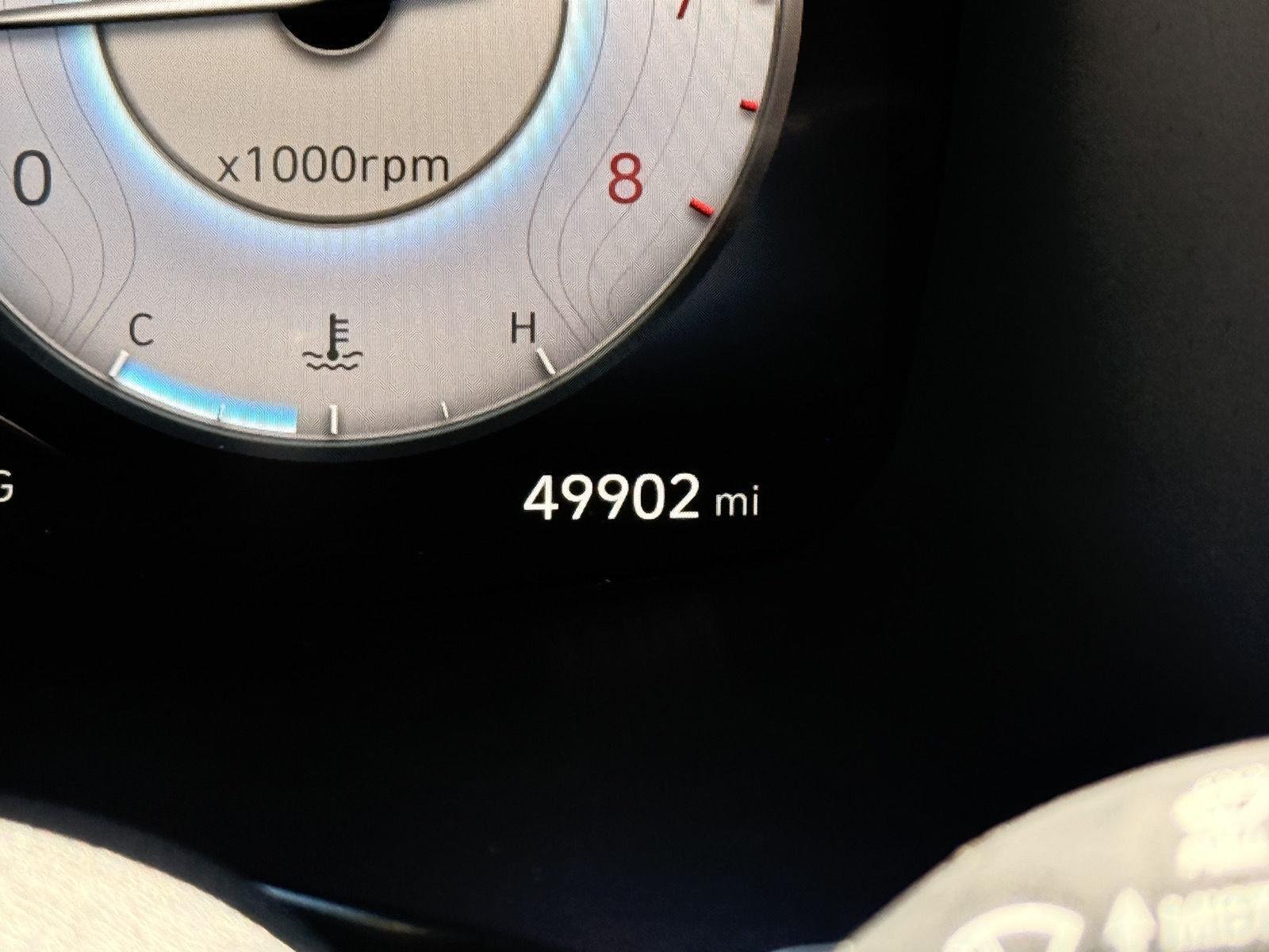 Used 2021 Quartz White Hyundai Calligraphy image 35