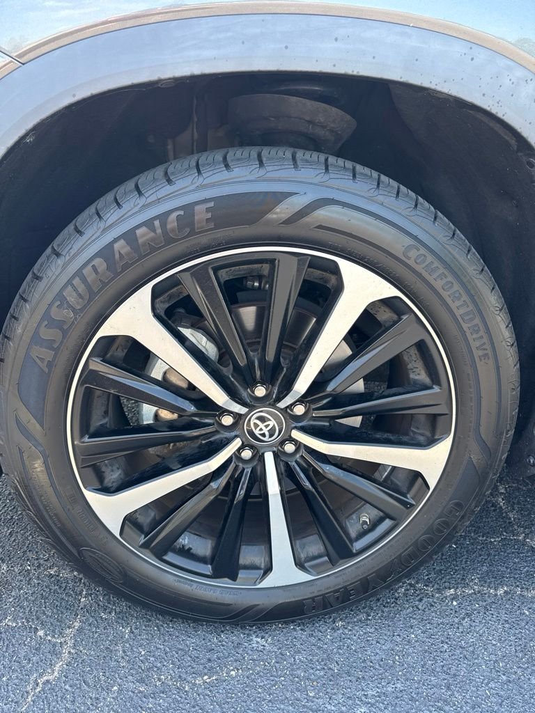 Used 2022 Gray Toyota XSE image 5