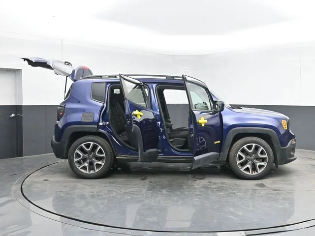 Used 2017 Blue Jeep Latitude image 49