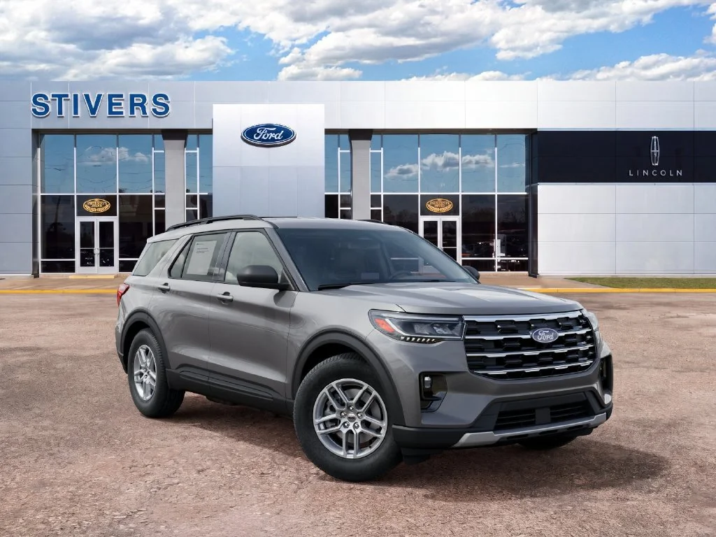 New 2027 Gray Ford Active image 4