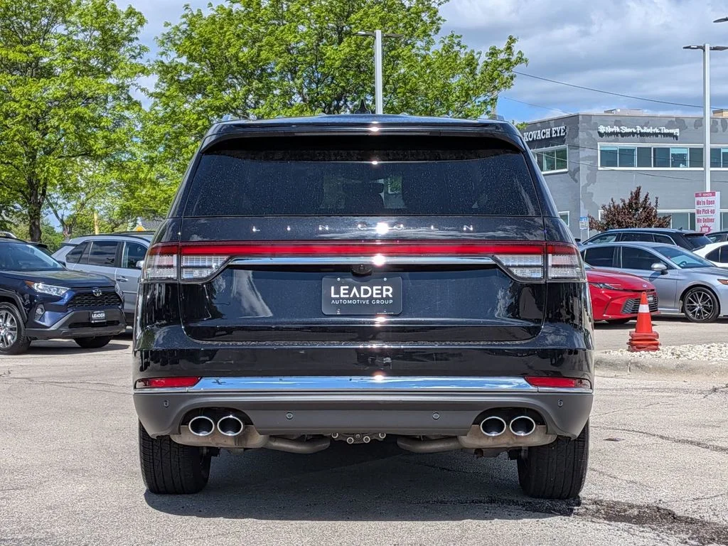 Used 2024 Black Lincoln Livery image 6