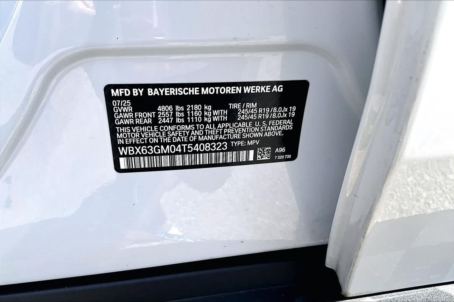 Used 2026 Mineral White Metallic BMW xDrive28i image 39