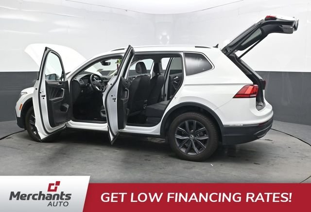 2022 Volkswagen Tiguan SE - Photo 45