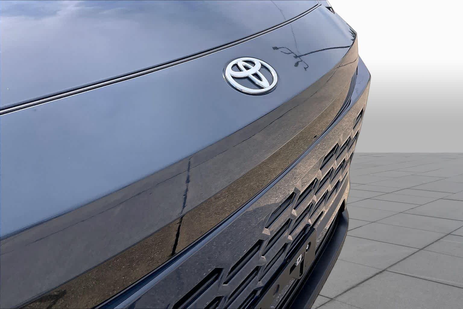 Certified Used 2026 Storm Cloud Toyota XLE Premium image 27