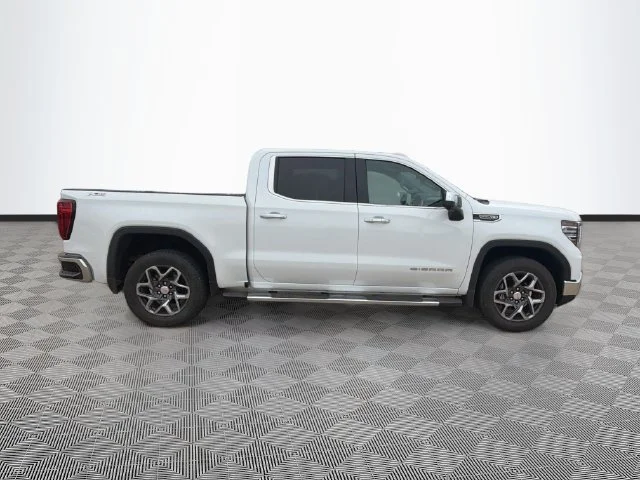 Used 2026 White GMC SLT image 5