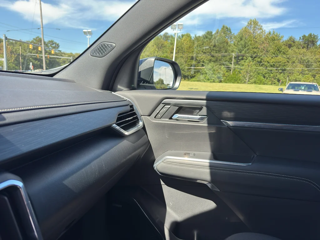 2025 GMC Acadia Elevation - Photo 19