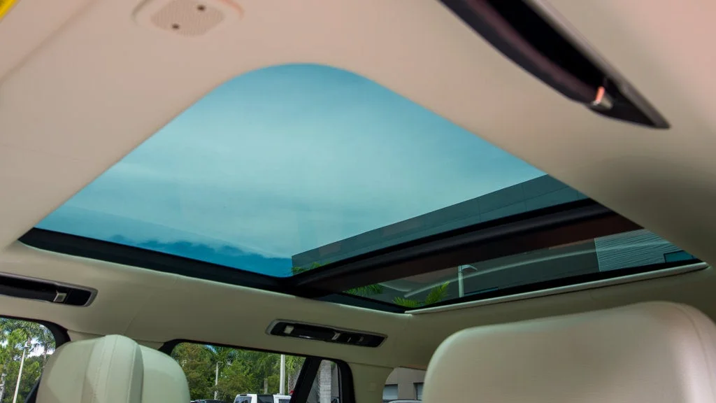 2023 Land Rover Range Rover SV - Photo 24
