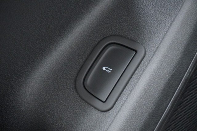 New 2026 Mosaic Black Metallic Chevrolet LT image 16