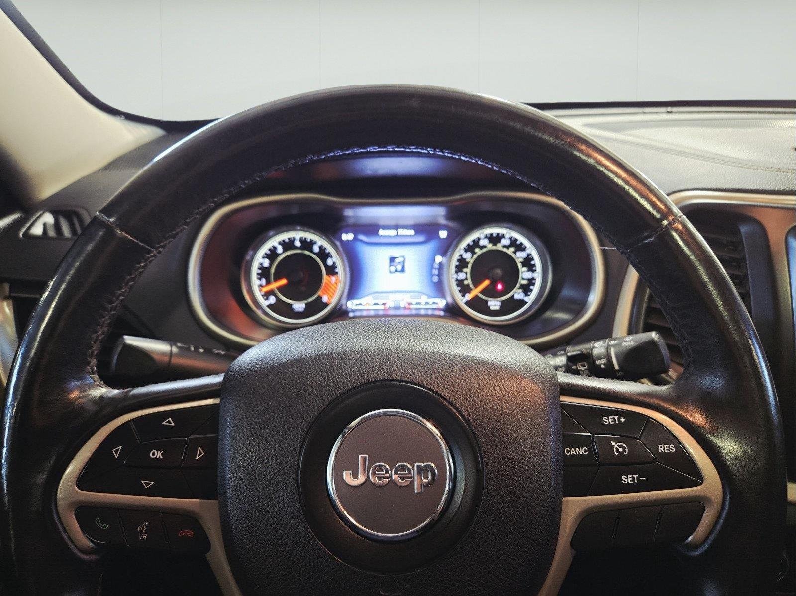 Used 2014 Brilliant Black Crystal Pearlcoat Jeep Limited image 25
