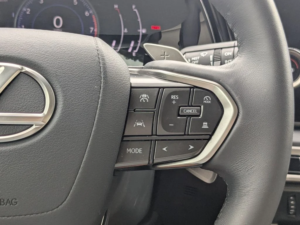 Used 2024 Black Lexus 350 image 23