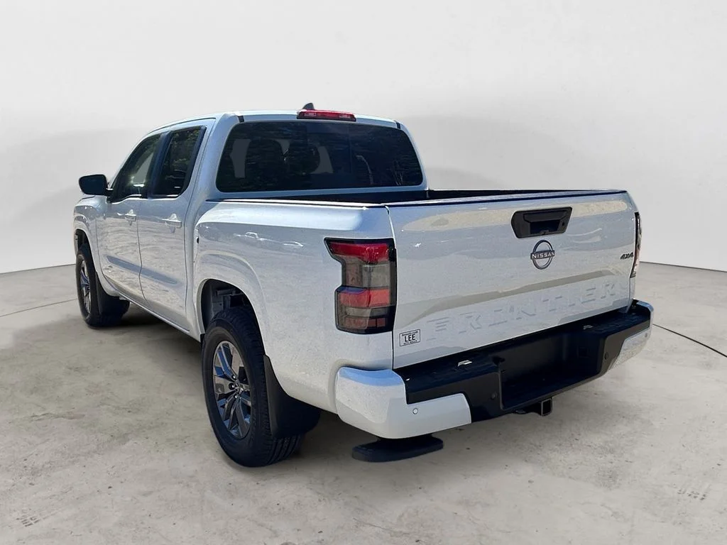 New 2026 Glacier White Nissan SV image 3
