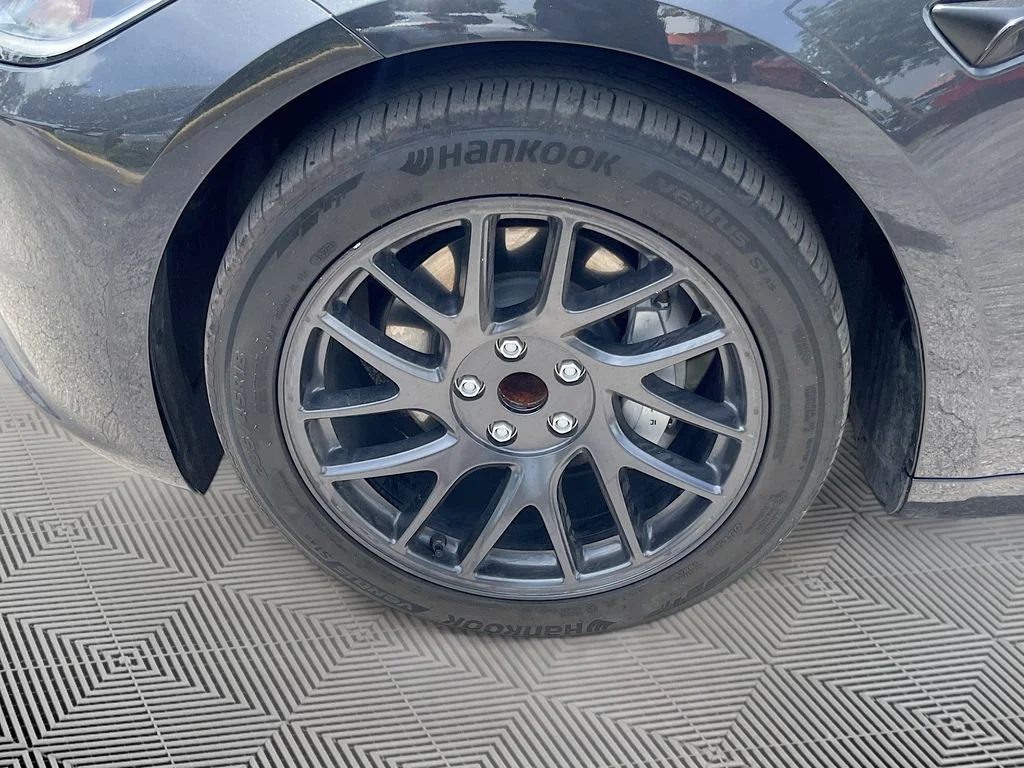 Used 2024 Gray Tesla Base image 30