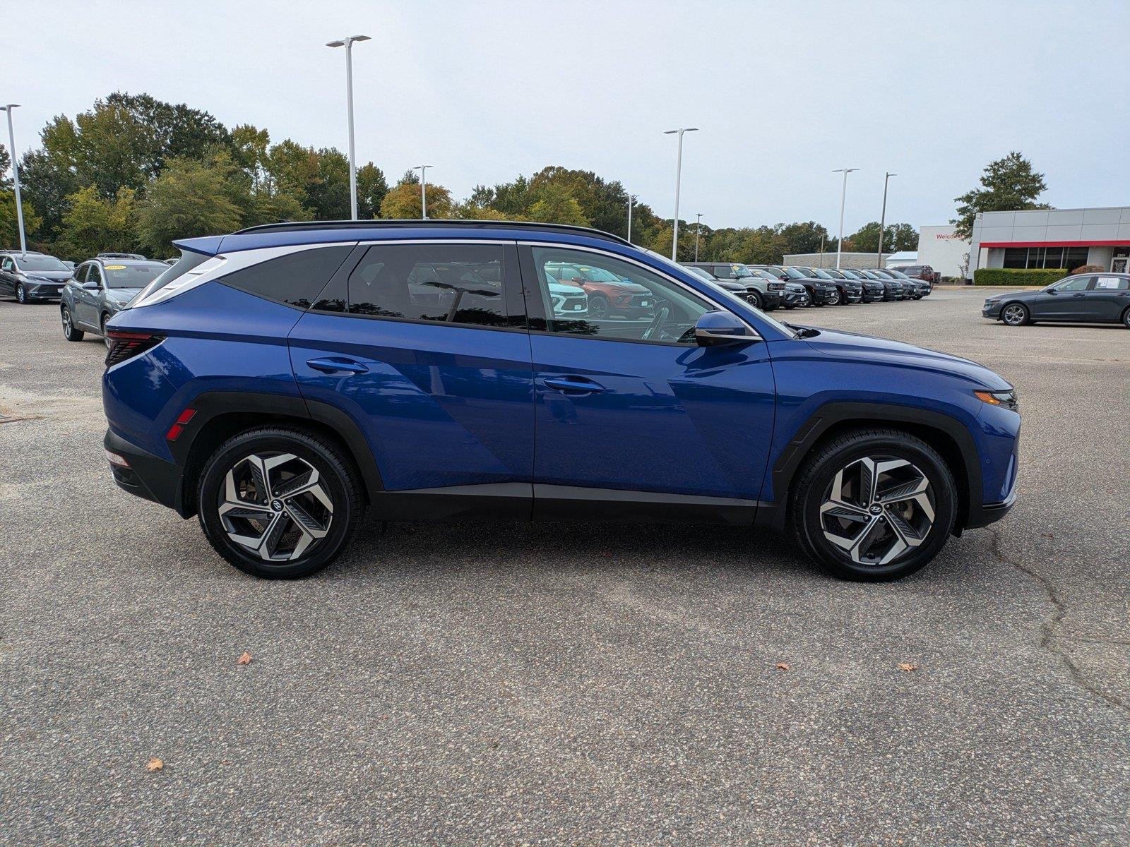 Used 2022 Intense Blue Hyundai Limited image 3