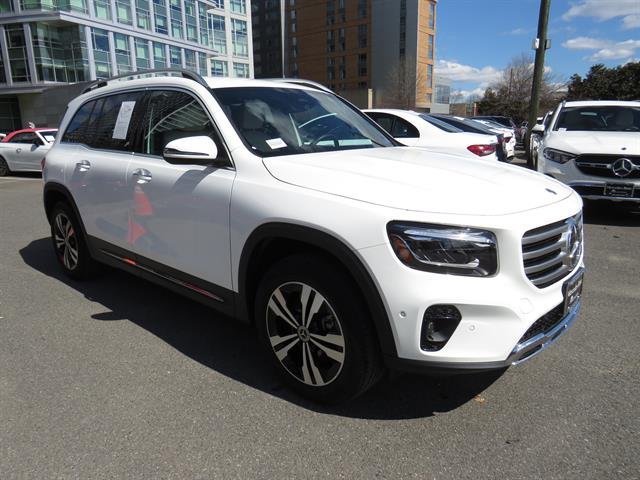 Certified Used 2025 Polar White Mercedes-Benz GLB 250 image 5