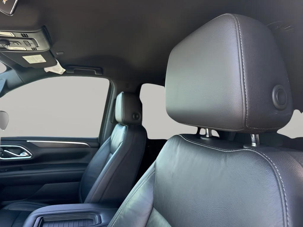 Used 2021 White Chevrolet LT image 18