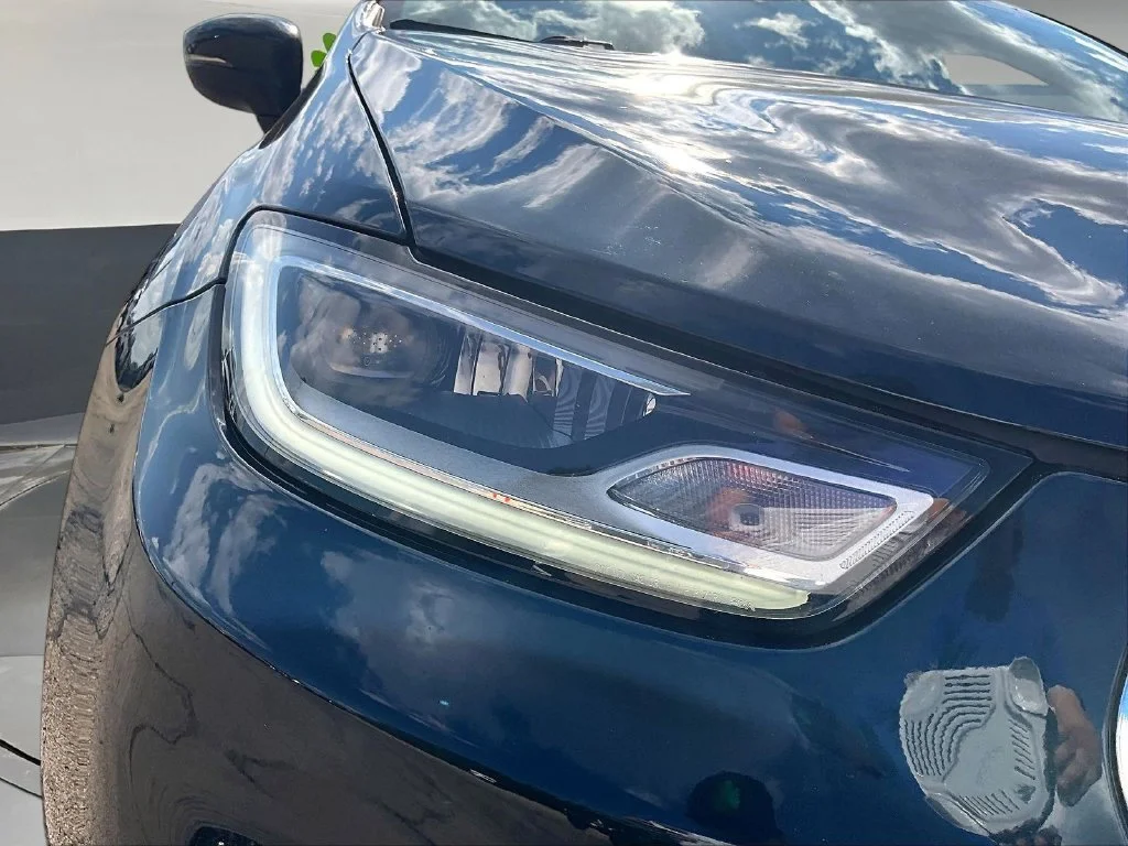 Used 2023 Blue Chrysler Touring L image 34