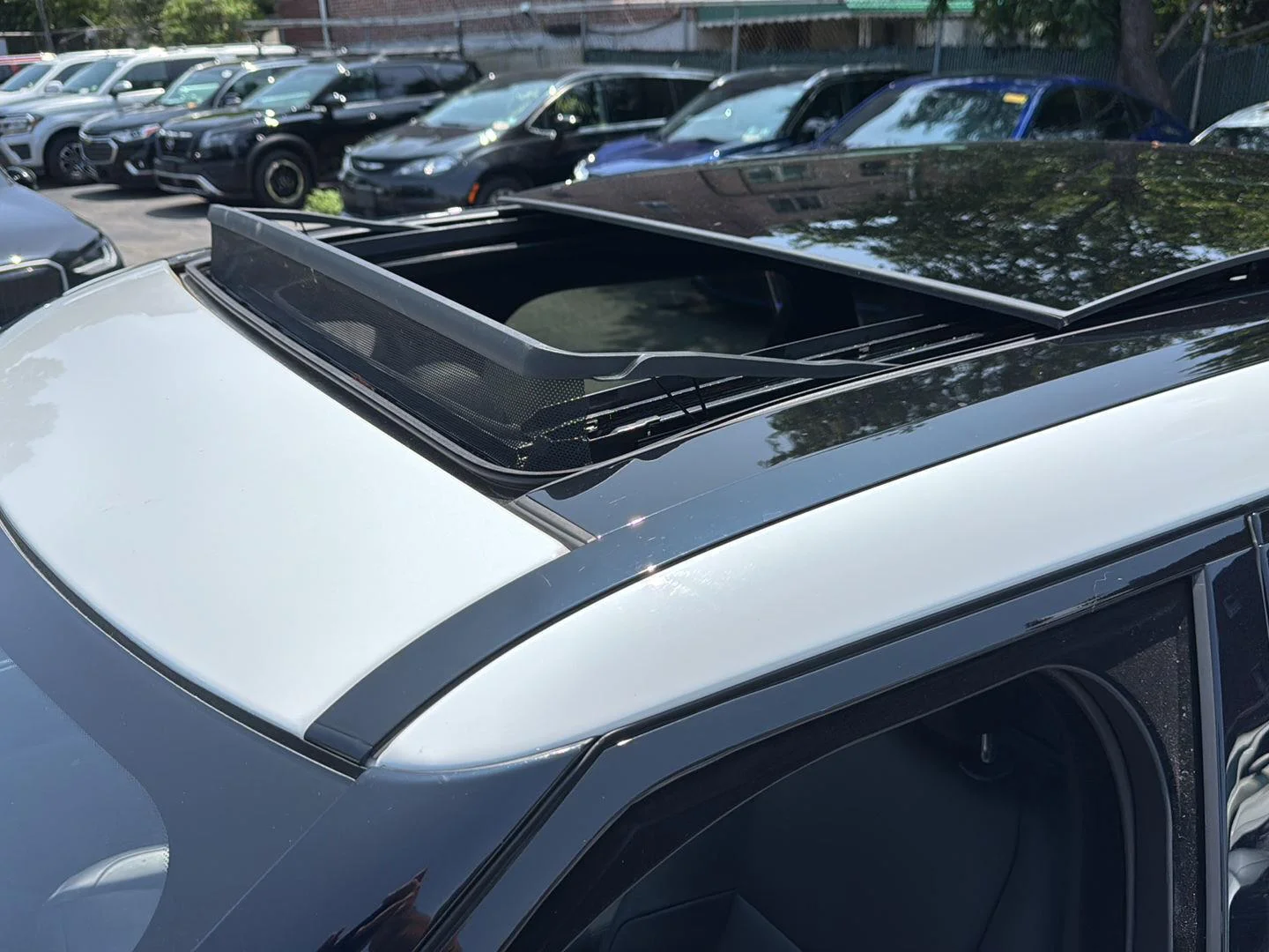 2025 Land Rover Range Rover Velar Dynamic SE - Photo 14