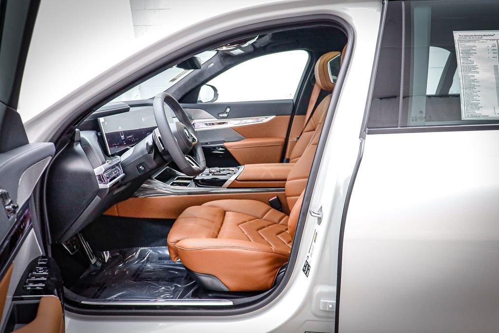 New 2026 Alpine White BMW 760i xDrive image 6