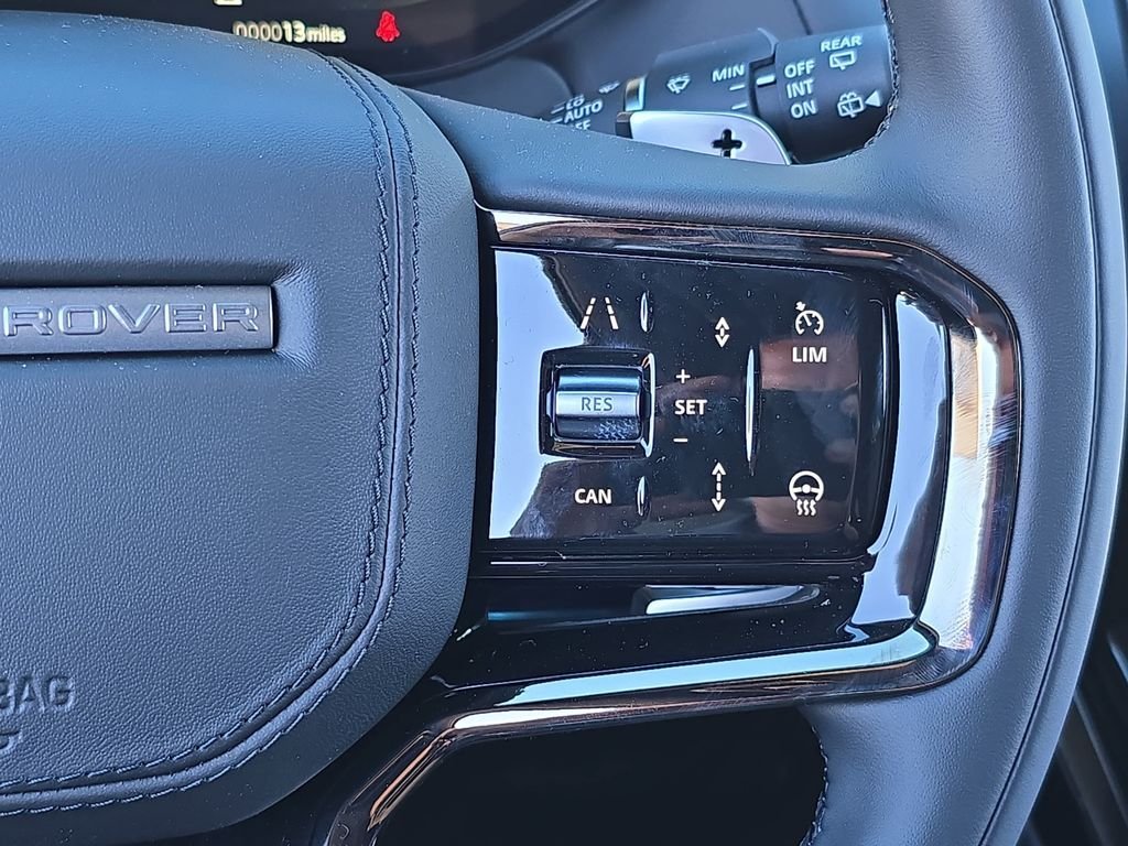 New 2026 Santorini Black LAND ROVER Dynamic SE image 19