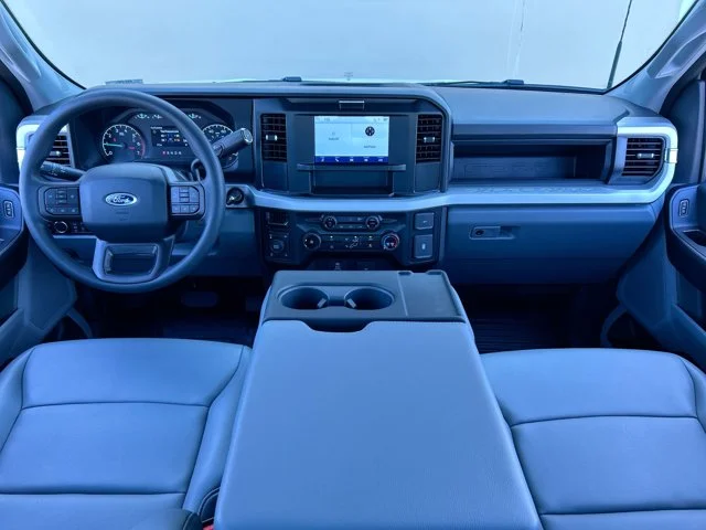 New 2026 OXFORD WHITE Ford XL Crew Cab image 19