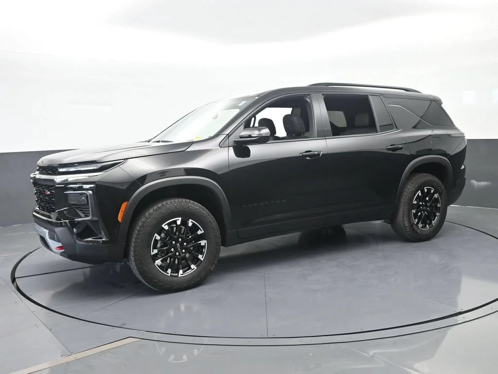 Used 2025 Mosaic Black Metallic Chevrolet Z71 image 2