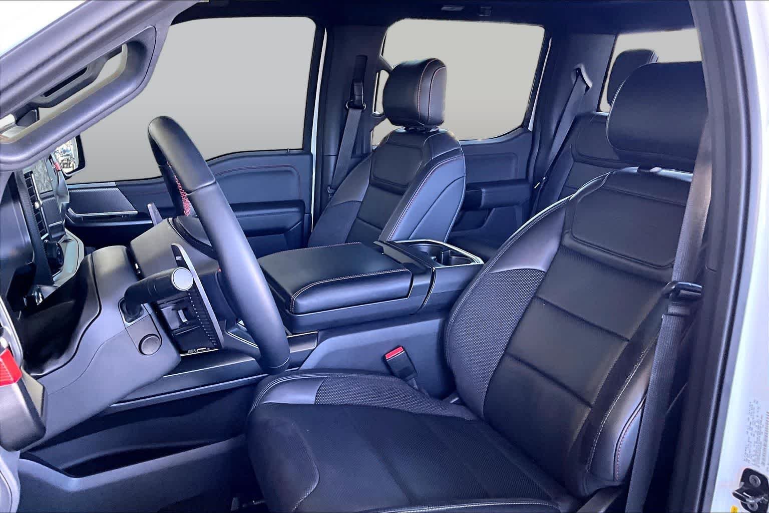 Used 2025 Oxford White Ford Raptor image 7