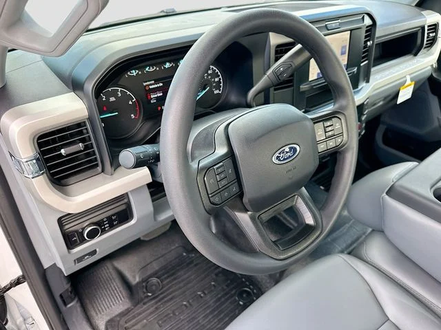 New 2026 Oxford White Ford XL image 6