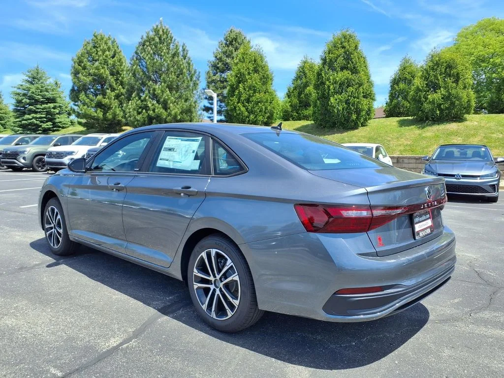 New 2026 Platinum Gray Metallic Volkswagen 1.5T Sport image 4
